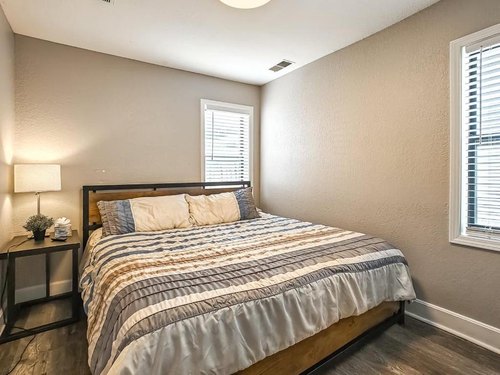 Heart Of Westport 1Br Villa Kansas City Luaran gambar