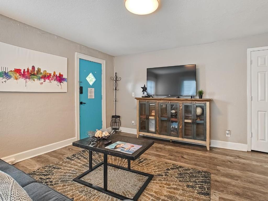 Heart Of Westport 1Br Villa Kansas City Luaran gambar